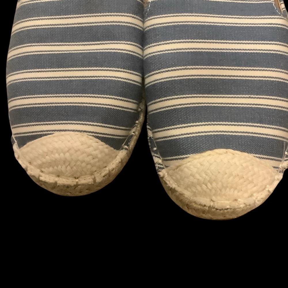 Kenneth Cole Reaction Blue & White Striped Espadrille Slide Sandals/ Size 9 - Picture 5 of 11